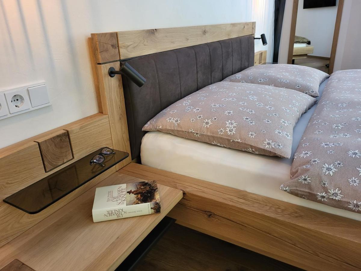Landhaus Schatz Nesselwängle Extérieur photo